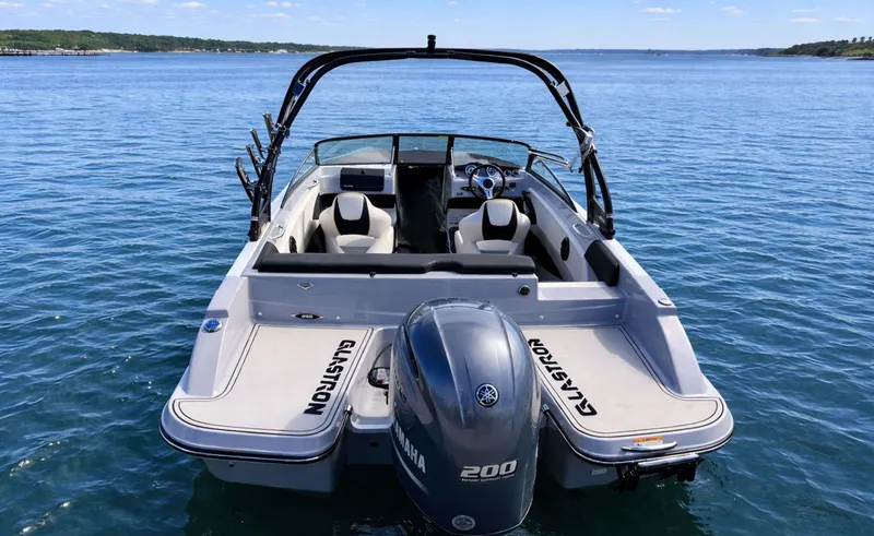 Slide: The Image of Glastron Hours GTS200 stk number 2020 - 42