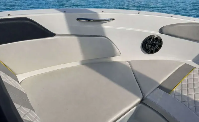 Slide: The Image of Glastron Hours GTS200 stk number 2020 - 53