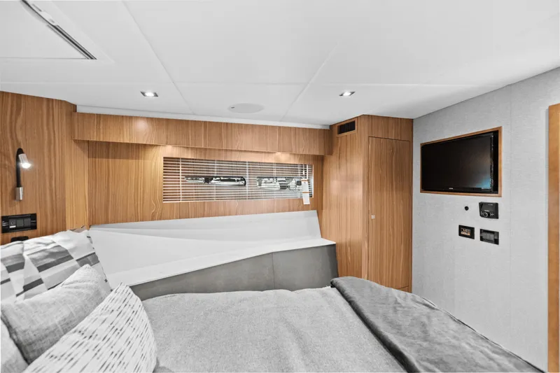 Slide: The Image of Cruisers 50 Cantius 2025 - 40