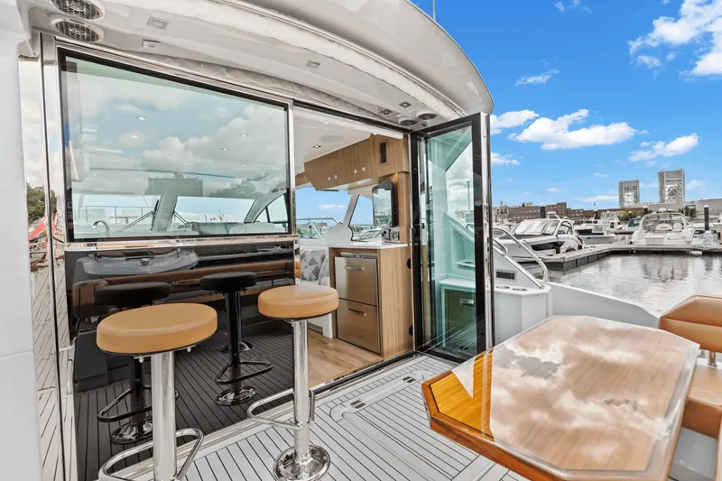 Slide: The Image of Cruisers Yachts 50 Cantius 2025 - 18