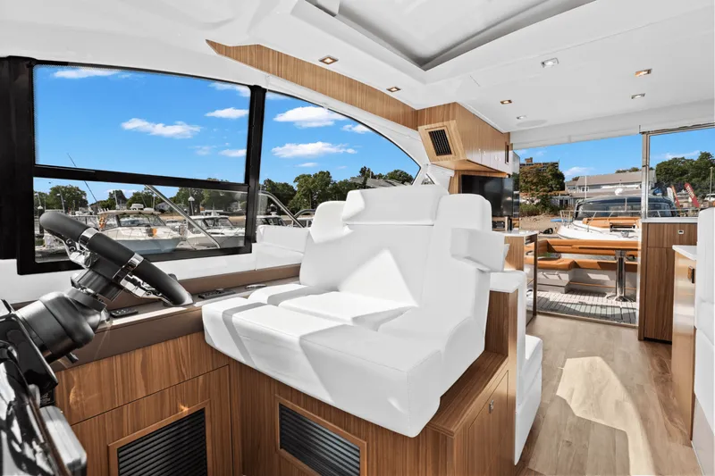 Slide: The Image of Cruisers Yachts 50 Cantius 2025 - 34