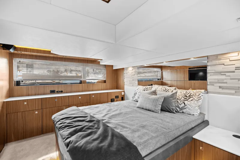 Slide: The Image of Cruisers Yachts 50 Cantius 2025 - 47