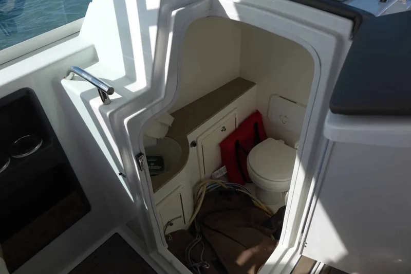 Slide: The Image of Parker Marine 2540 Dual Console 2018 - 10