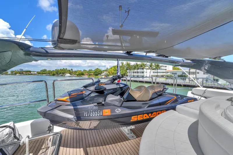 Slide: The Image of Ferretti Custom Line 94 2002 - 73