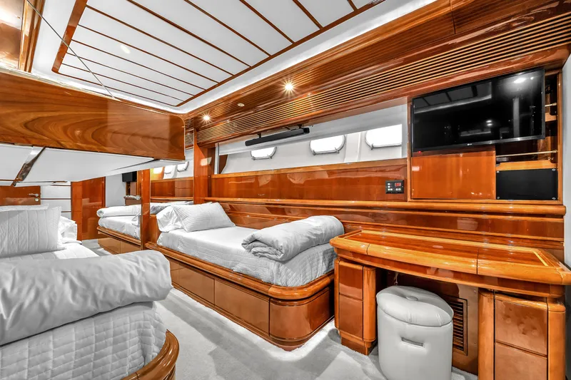 Slide: The Image of Ferretti Custom Line 94 2002 - 83