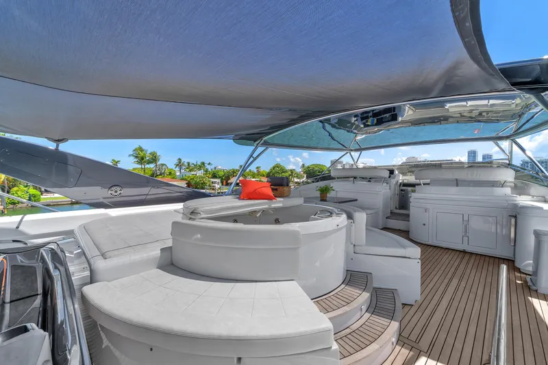 Slide: The Image of Ferretti Custom Line 94 2002 - 59