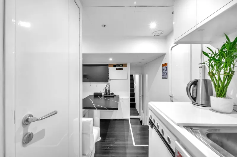 Slide: The Image of Ferretti Custom Line 94 2002 - 116