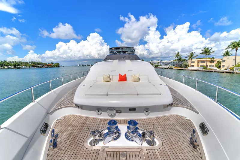 Slide: The Image of Ferretti Custom Line 94 2002 - 107