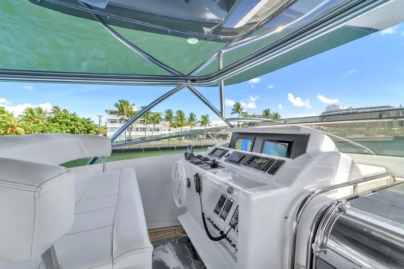 Slide: The Image of Ferretti Custom Line 94 2002 - 68