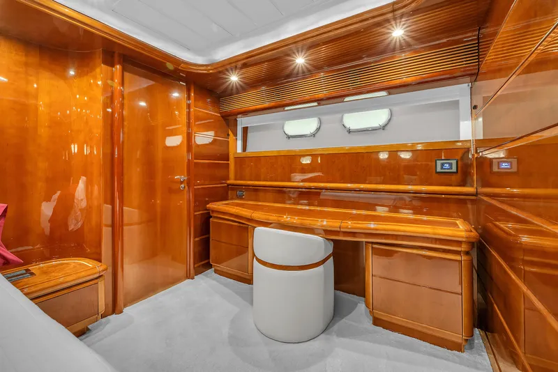 Slide: The Image of Ferretti Custom Line 94 2002 - 88