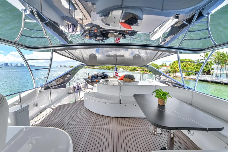 Slide: The Image of Ferretti Custom Line 94 2002 - 72