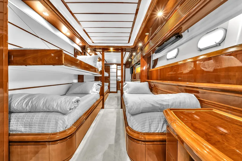 Slide: The Image of Ferretti Custom Line 94 2002 - 82