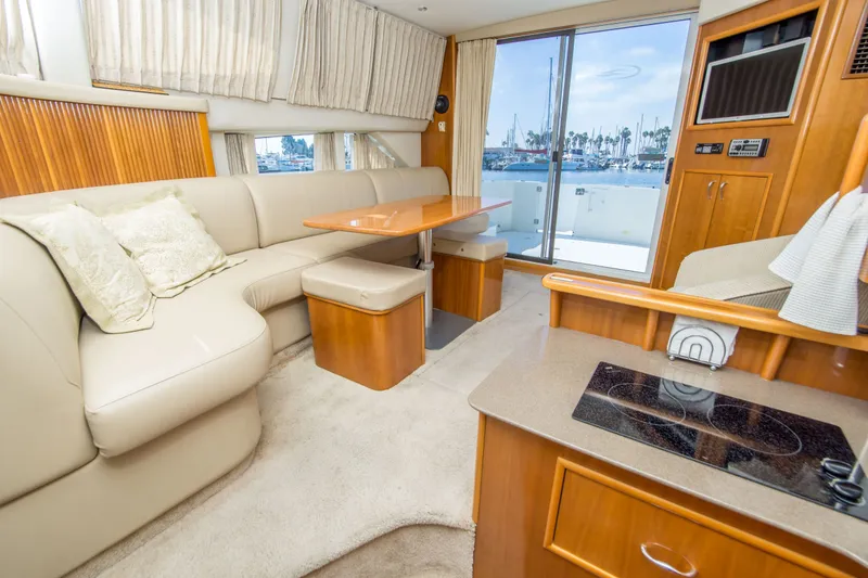 Slide: The Image of Carver Yachts 33 Super Sport 2006 - 20