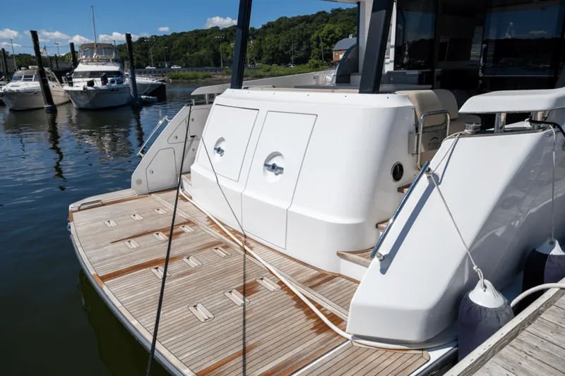 Slide: The Image of Azimut Fly 68 2025 - 12