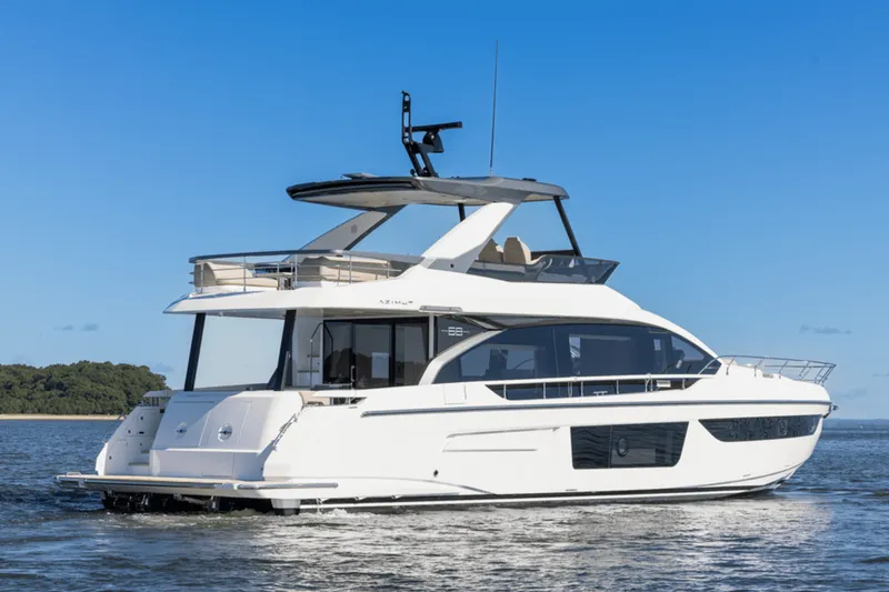 Slide: The Image of Azimut Fly 68 2025 - 4