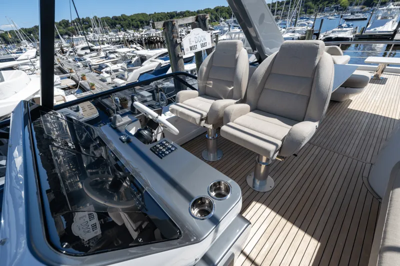 Slide: The Image of Azimut Fly 68 2025 - 47