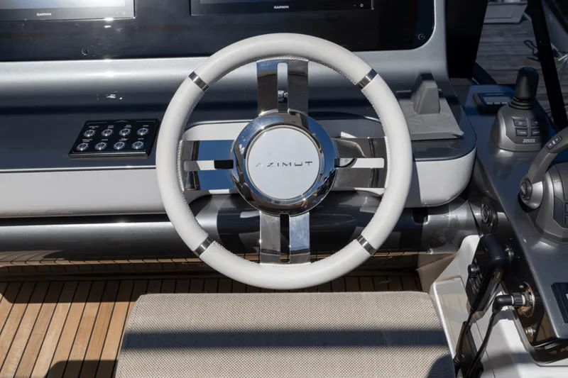 Slide: The Image of Azimut Fly 68 2025 - 48