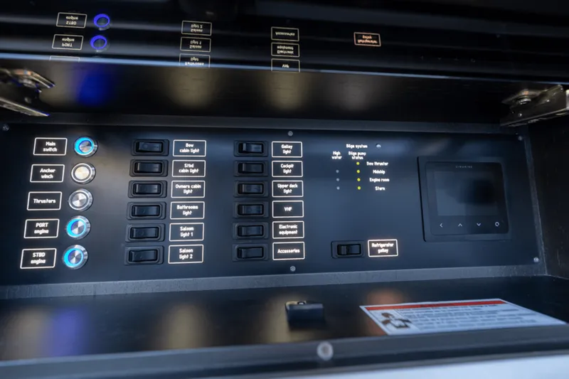 Slide: The Image of Galeon 510 SKY 2025 - 18