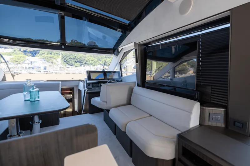 Slide: The Image of Galeon 510 SKY 2025 - 26