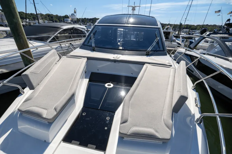 Slide: The Image of Galeon 510 SKY 2025 - 52