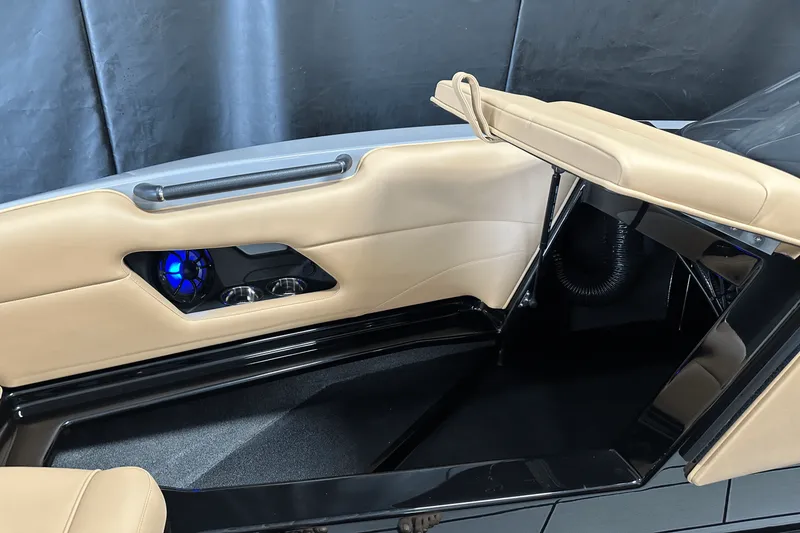 Slide: The Image of Moomba Mojo 2025 - 89