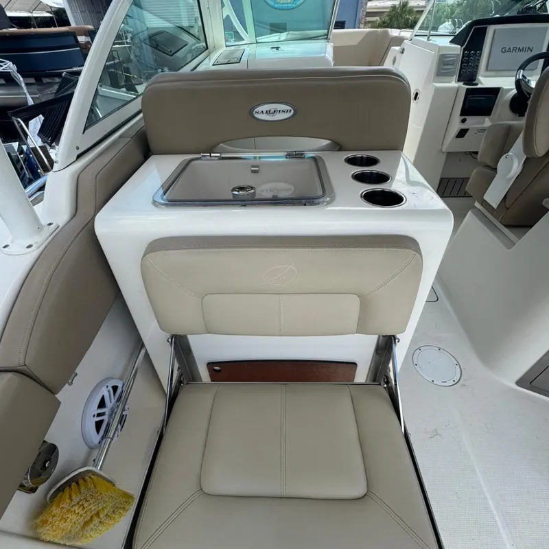 Slide: The Image of Sailfish 325DC 2018 - 3