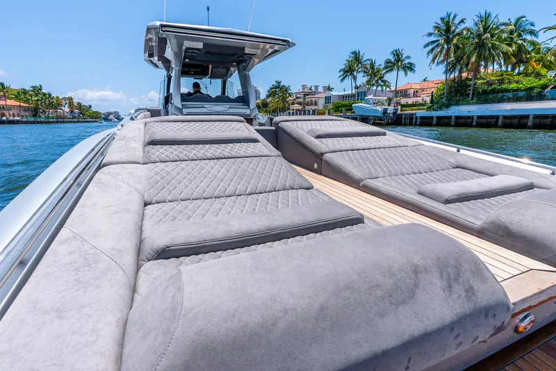 Slide: The Image of Nortech 560 Sport Center Console 2018 - 46