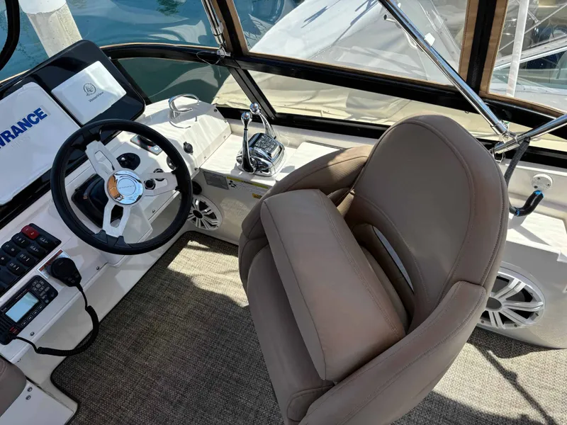 Slide: The Image of Carver Yachts C34 2014 - 10