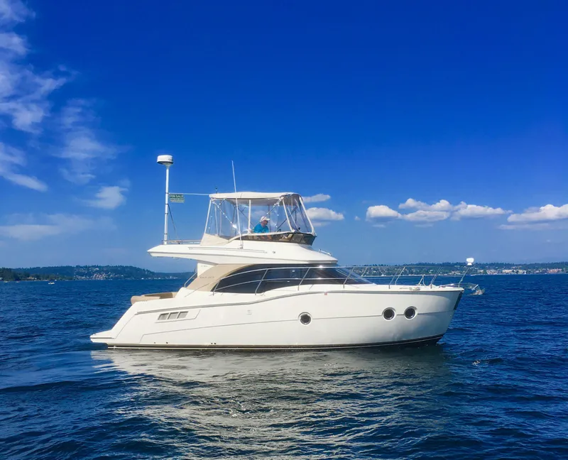 Slide: The Image of Carver Yachts C34 2014 - 32