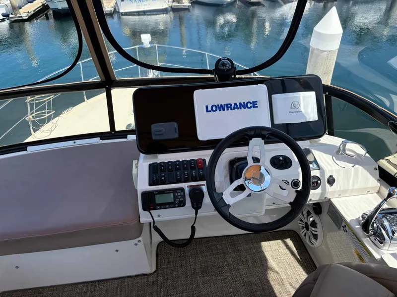 Slide: The Image of Carver Yachts C34 2014 - 8