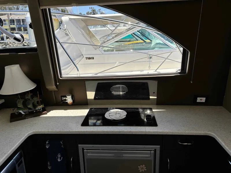 Slide: The Image of Carver Yachts C34 2014 - 26