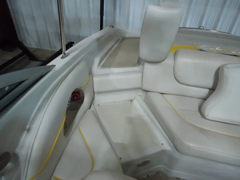 Slide: The Image of Crownline Boats 216 2004 - 7
