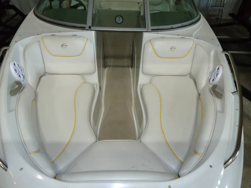 Slide: The Image of Crownline Boats 216 2004 - 2
