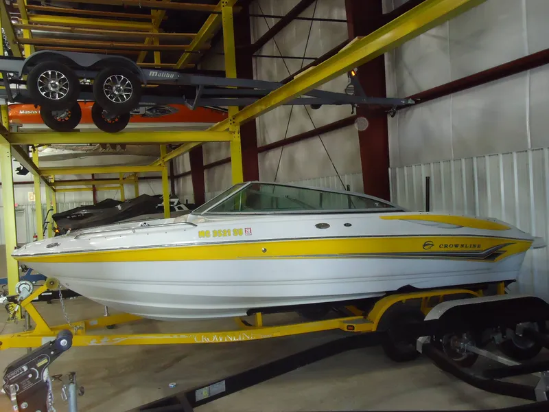 The Image of Crownline Boats 216 2004 - 0