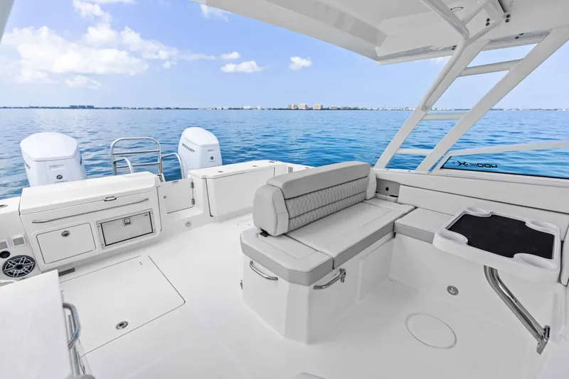 Slide: The Image of World Cat 400DC-X Island 2027 - 69