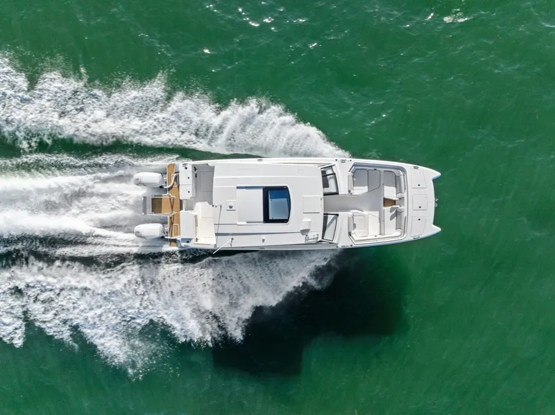 Slide: The Image of World Cat 400DC-X Island 2027 - 28