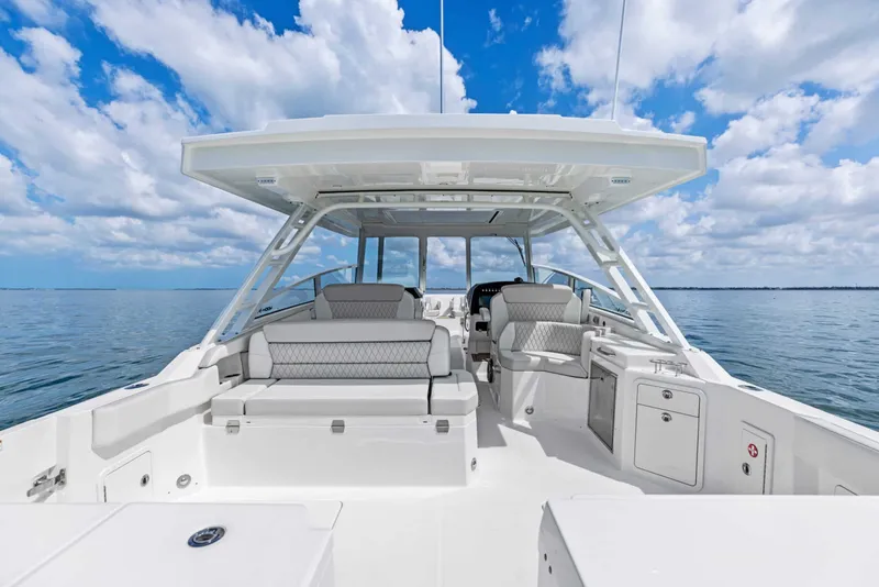 Slide: The Image of World Cat 400DC-X Island 2027 - 65
