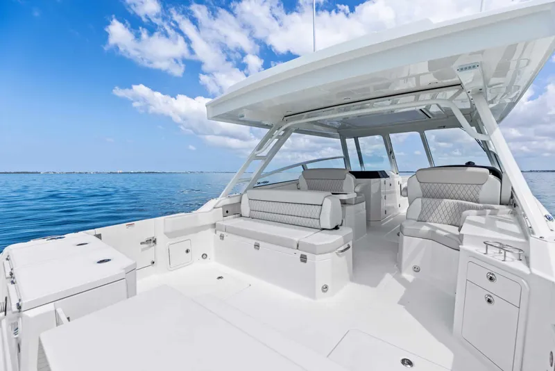 Slide: The Image of World Cat 400DC-X Island 2027 - 66