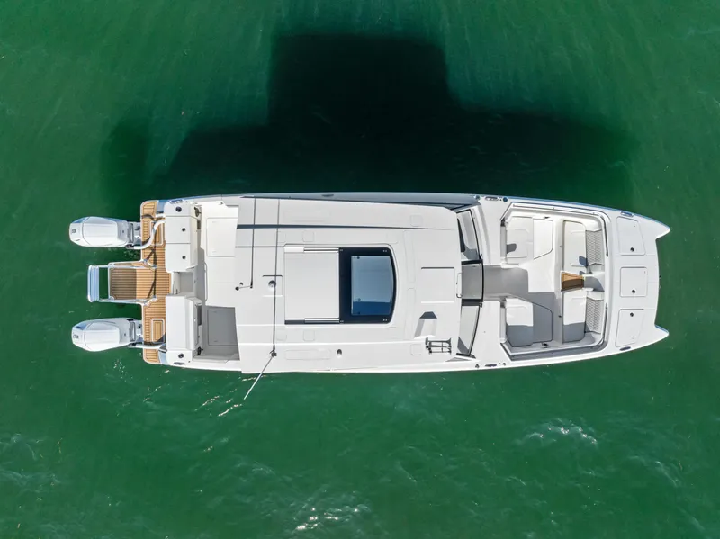 Slide: The Image of World Cat 400DC-X Island 2027 - 33