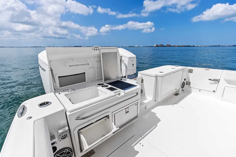 Slide: The Image of World Cat 400DC-X Island 2027 - 74