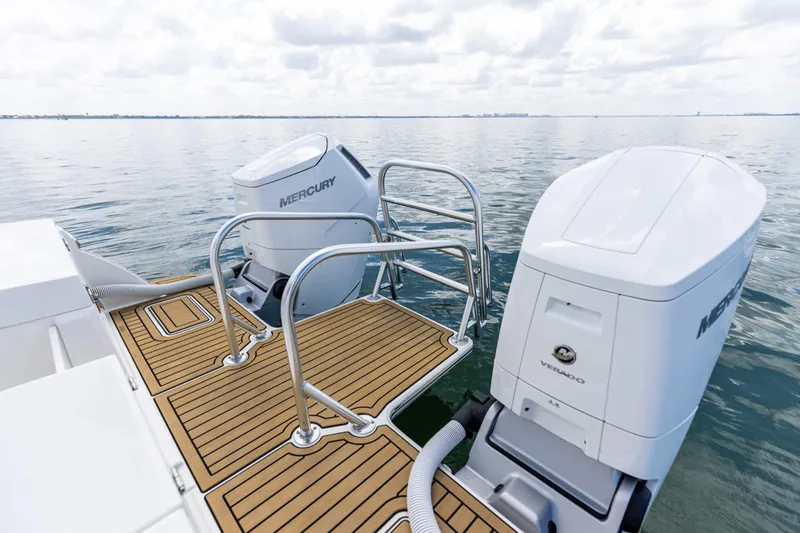 Slide: The Image of World Cat 400DC-X Island 2027 - 67