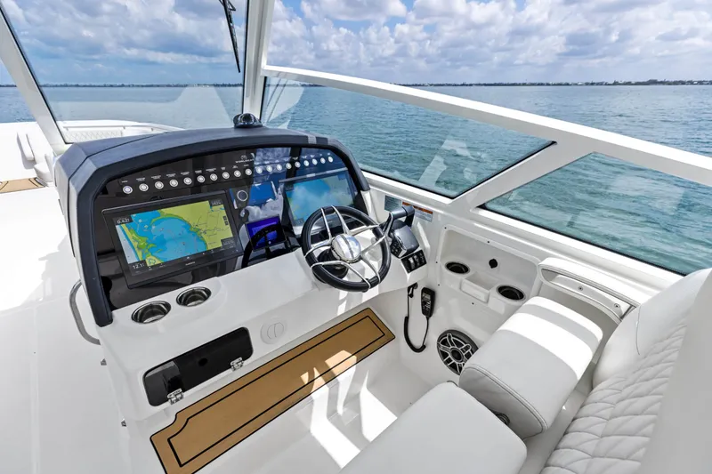 Slide: The Image of World Cat 400DC-X Island 2027 - 83