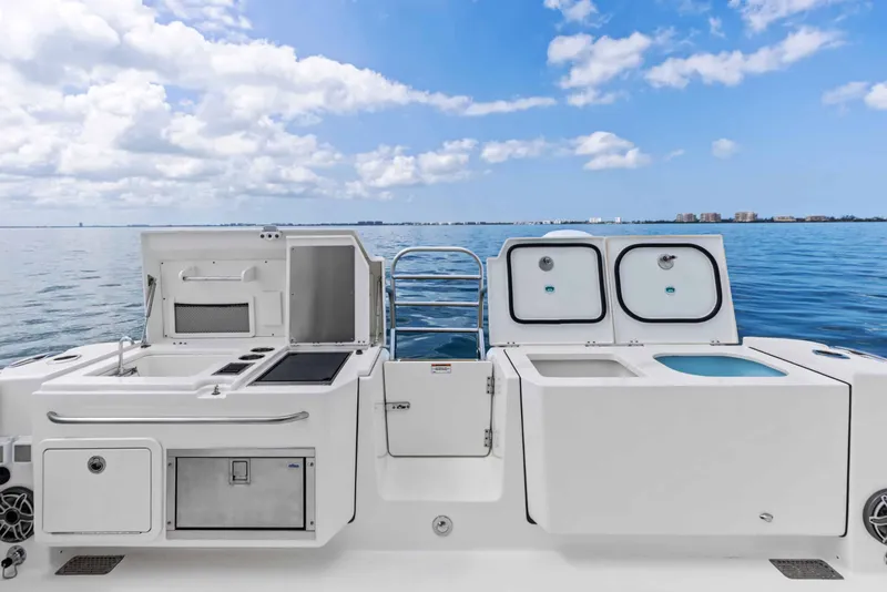 Slide: The Image of World Cat 400DC-X Island 2027 - 73
