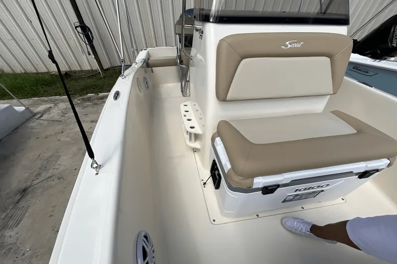 Slide: The Image of Scout 175 Sportfish 2025 - 14