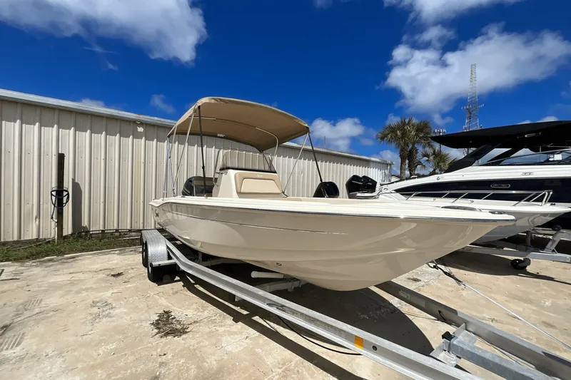 Slide: The Image of Scout 175 Sportfish 2025 - 19
