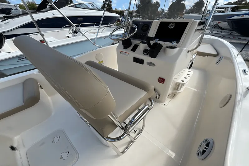 Slide: The Image of Scout 175 Sportfish 2025 - 7