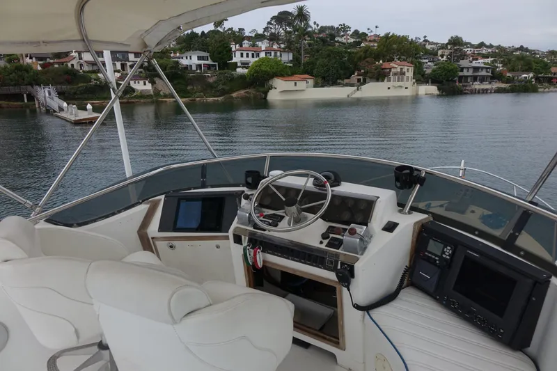 Slide: The Image of Blackfin 29 Flybridge 1988 - 16