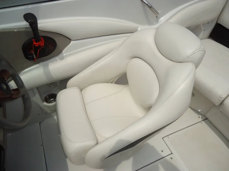 Slide: The Image of Crownline Boats Boats 200 LS 2007 - 3
