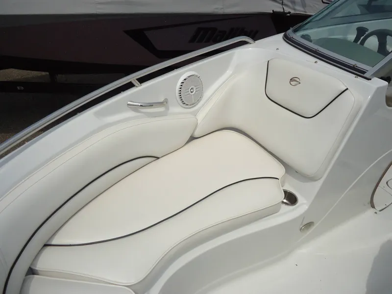 Slide: The Image of Crownline Boats Boats 200 LS 2007 - 5