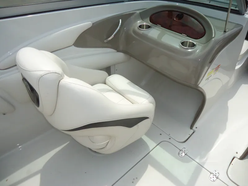 Slide: The Image of Crownline Boats Boats 200 LS 2007 - 12
